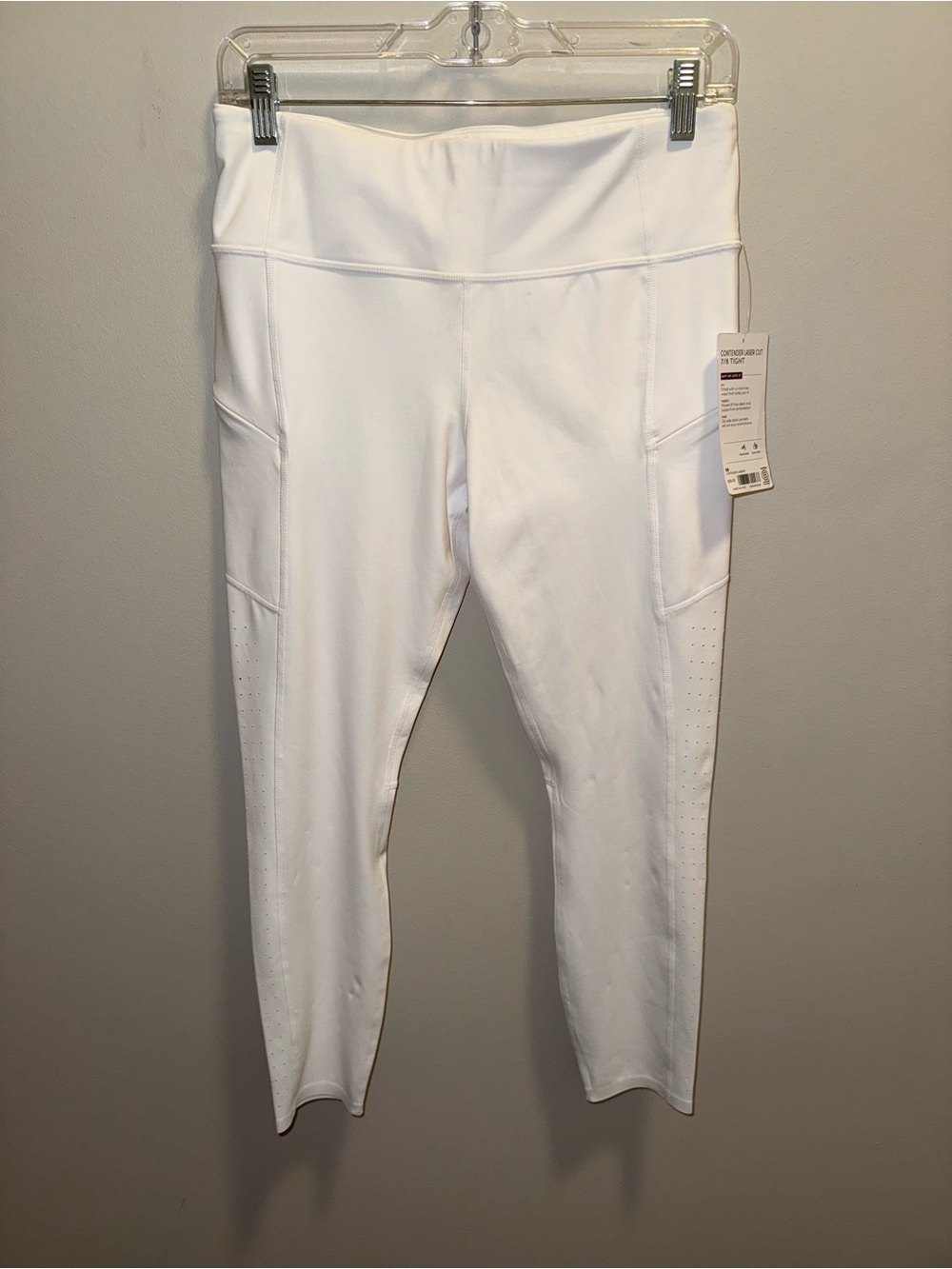 Athleta Contender Laser Cut 7/8 Pocket Leggings